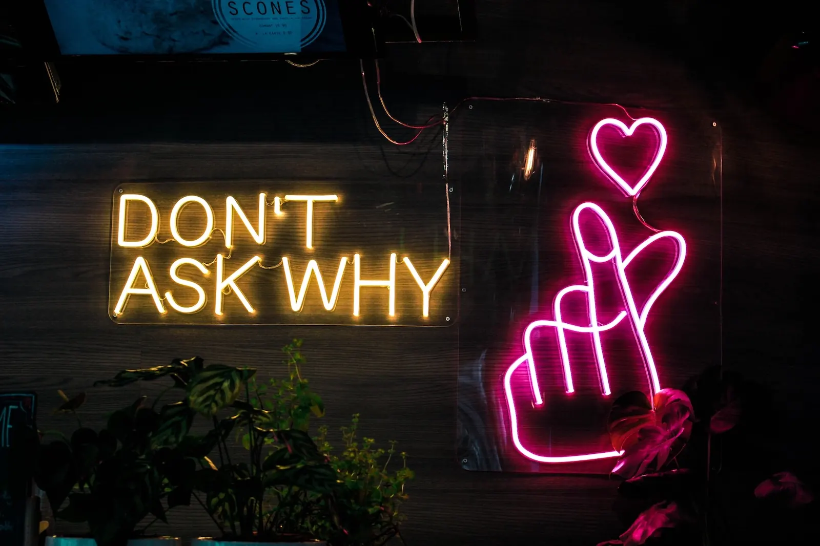 How to Choose a Communication Agency: 10 Criteria [2026]